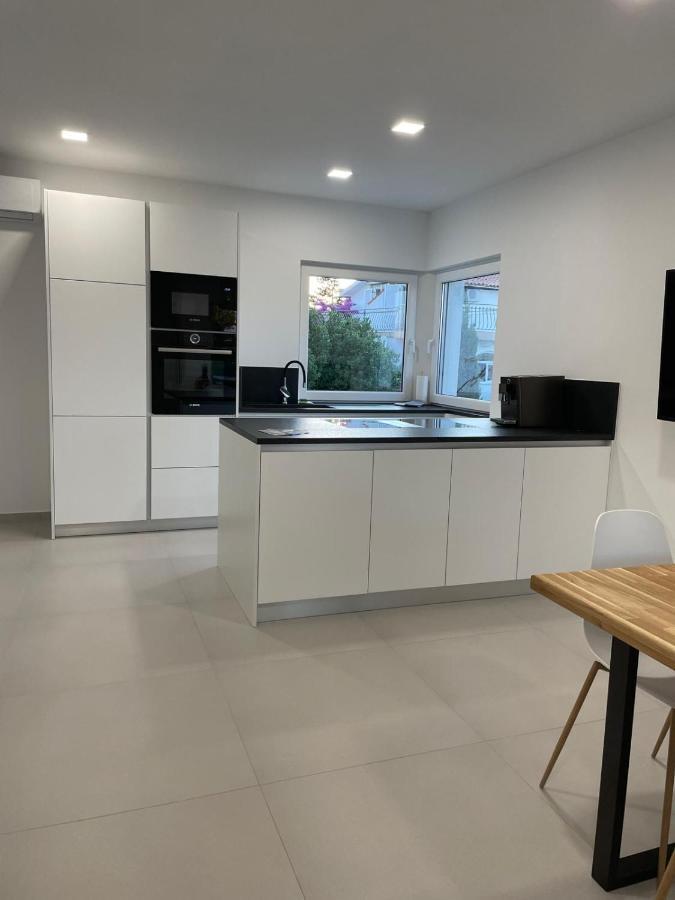 Apartment Rahat Лижнян Екстер'єр фото