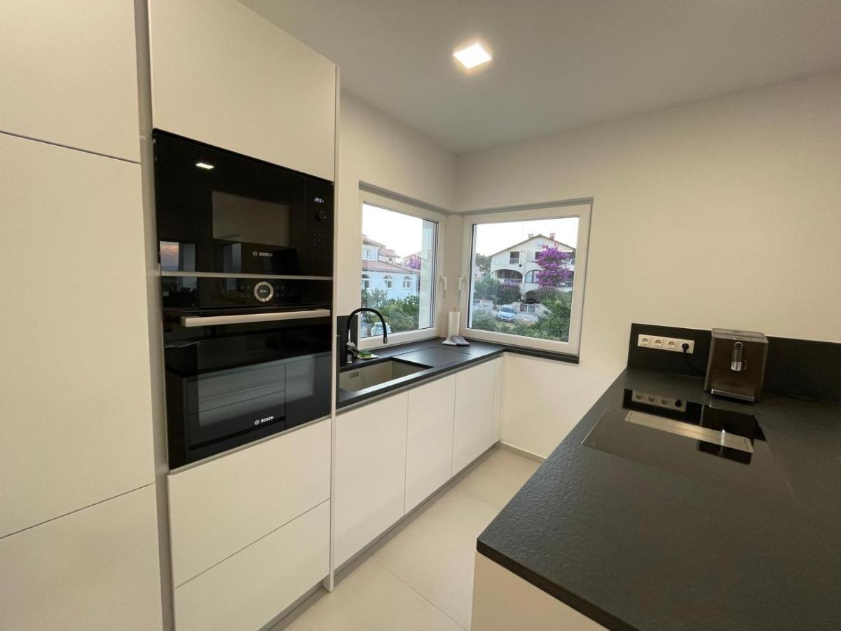 Apartment Rahat Лижнян Екстер'єр фото