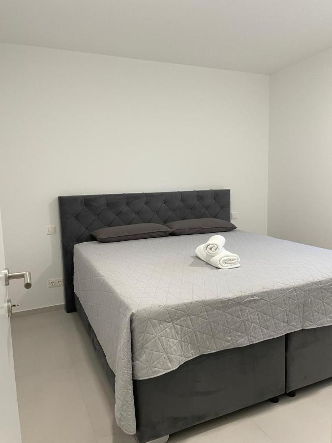 Apartment Rahat Лижнян Екстер'єр фото